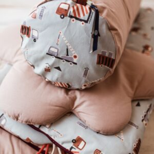 Śpiworek do żłobka dla chłopca w samochodziki niebieski