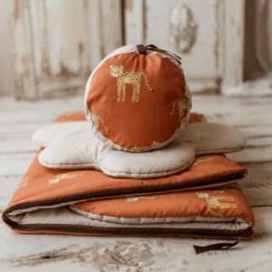 Śpiworek do żłobka z pokrowcem 120×60cm gepardy