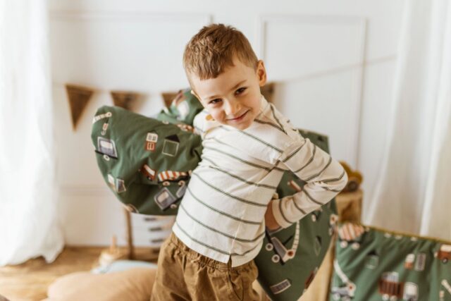 Śpiworek pościel do żłobka 3w1 auta zielone