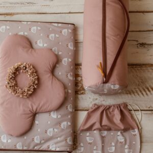 Śpiworek z poduszką do przedszkola 140×75cm gąski