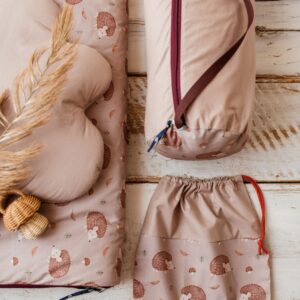 Śpiworek z poduszką i workiem dla dziecka 6-10lat jeżyki