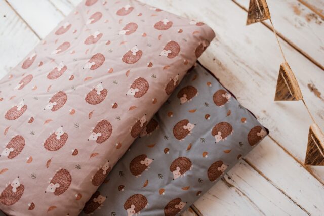 Śpiworek z poduszką i workiem dla dziecka 6-10lat jeżyki