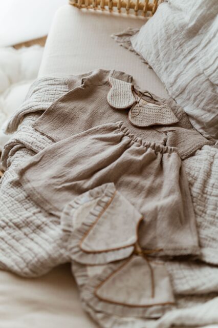 Spódniczka dla dziewczynki szara glina