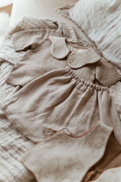 Spódniczka dla dziewczynki szara glina