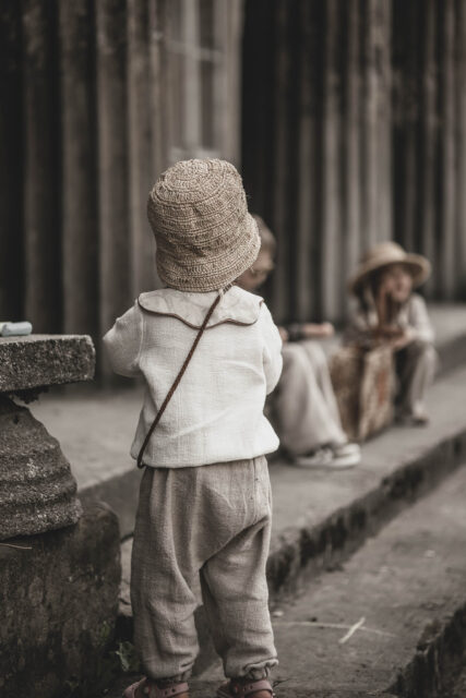 Spodnie lniane dresowe dla dzieci unisex szara glina