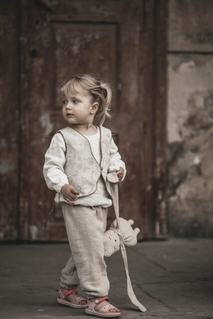 Spodnie lniane dresowe dla dzieci unisex szara glina