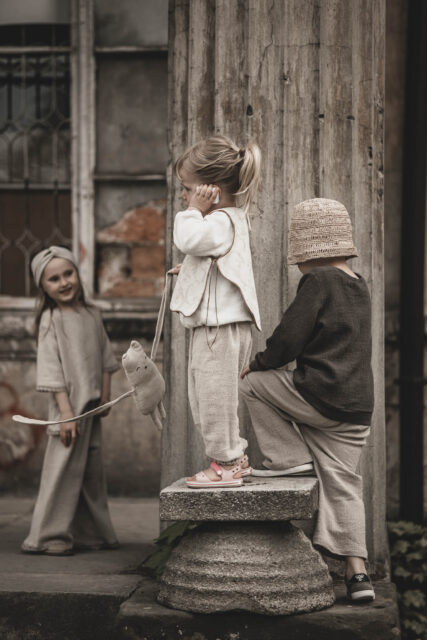 Spodnie lniane proste unisex dla dziecka szara glina