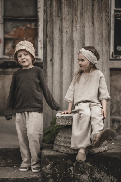 Spodnie lniane proste unisex dla dziecka szara glina