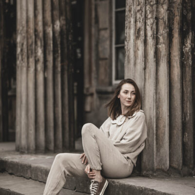 Spodnie damskie lniane joggersy basic dresowe szara glina