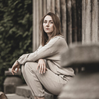 Spodnie damskie lniane joggersy basic dresowe szara glina