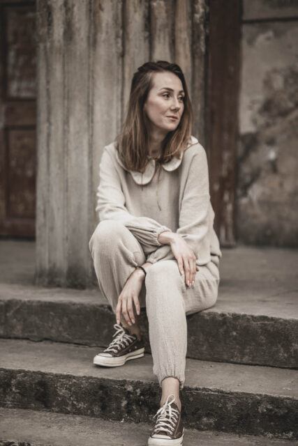 Spodnie damskie lniane joggersy basic dresowe szara glina