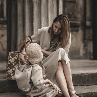 Sukienka lniana midi z rozcięciem z koronką lekka damska