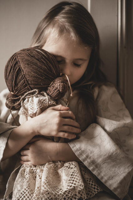 Sukienka lniana retro zwiewna dla dziewczynki royal  Marysia