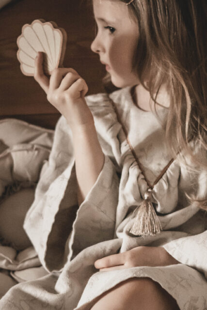 Sukienka lniana retro zwiewna dla dziewczynki royal  Marysia