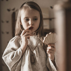 Sukienka lniana retro zwiewna dla dziewczynki royal  Marysia