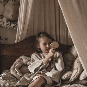 Sukienka lniana retro zwiewna dla dziewczynki royal  Marysia