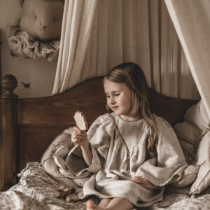 Sukienka lniana retro zwiewna dla dziewczynki royal  Marysia