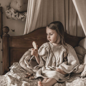 Sukienka lniana retro zwiewna dla dziewczynki royal  Marysia