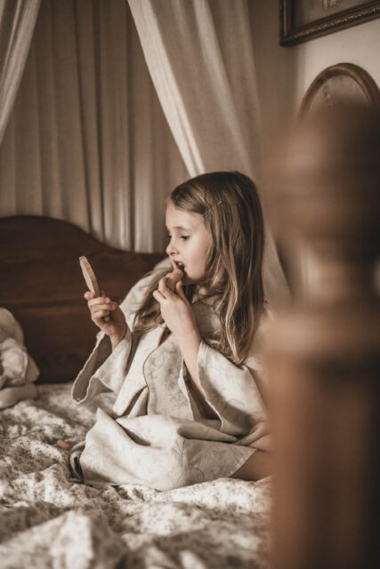 Sukienka lniana retro zwiewna dla dziewczynki royal  Marysia