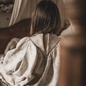 Sukienka lniana retro zwiewna dla dziewczynki royal  Marysia