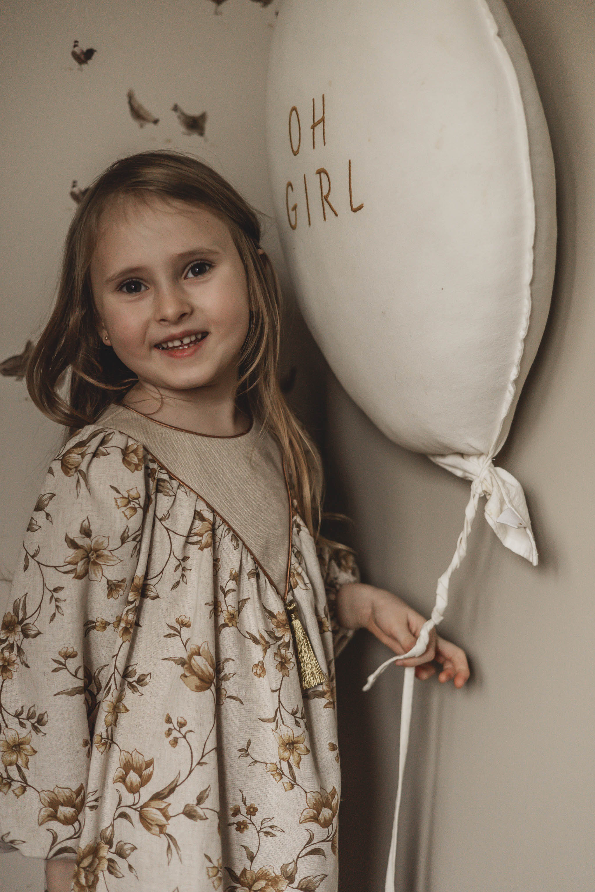 Sukienka w kwiatuszki lniana vintage 5-10 lat Marysia honey