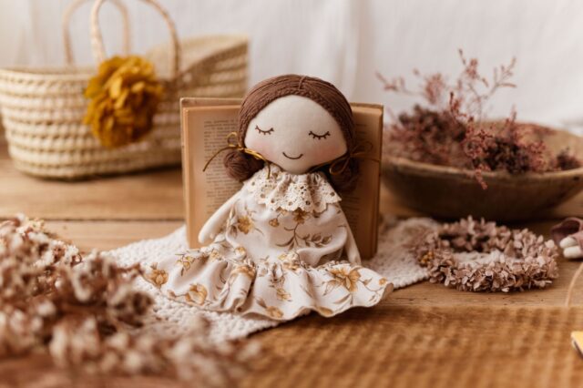 Szmacianka lalka przytulanka retro Marysia honey