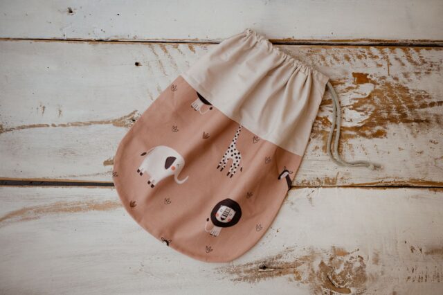 Woreczek do przedszkola na rzeczy zamienne afrykańscy przyjaciele natural