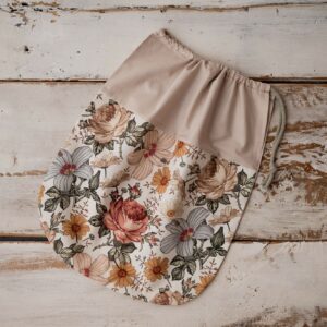 Woreczek w kwiaty do przedszkola bawełniany na rzeczy zamienne i buciki retro natural