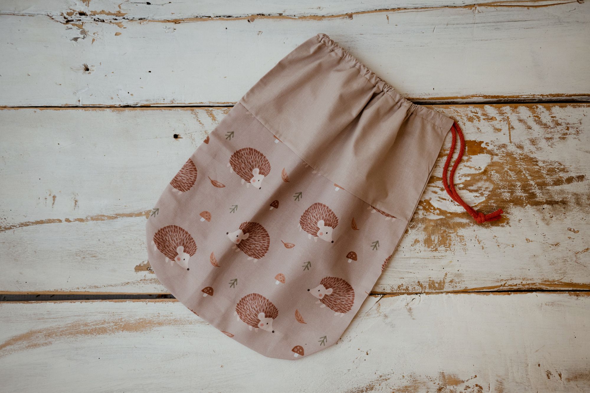 Worek na buciki do przedszkola jeżyki coffe