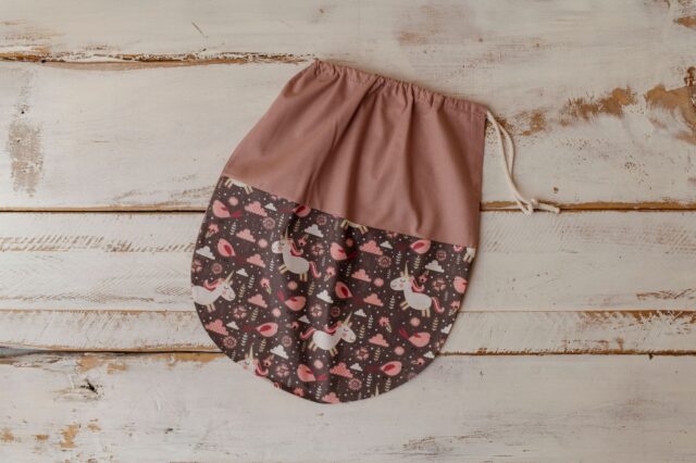 Worek na buty do przedszkola 40×40cm jednorożce