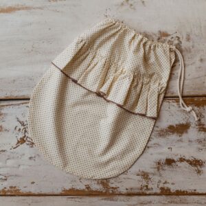 Worek na buty do przedszkola ecru 40×40cm falbanka