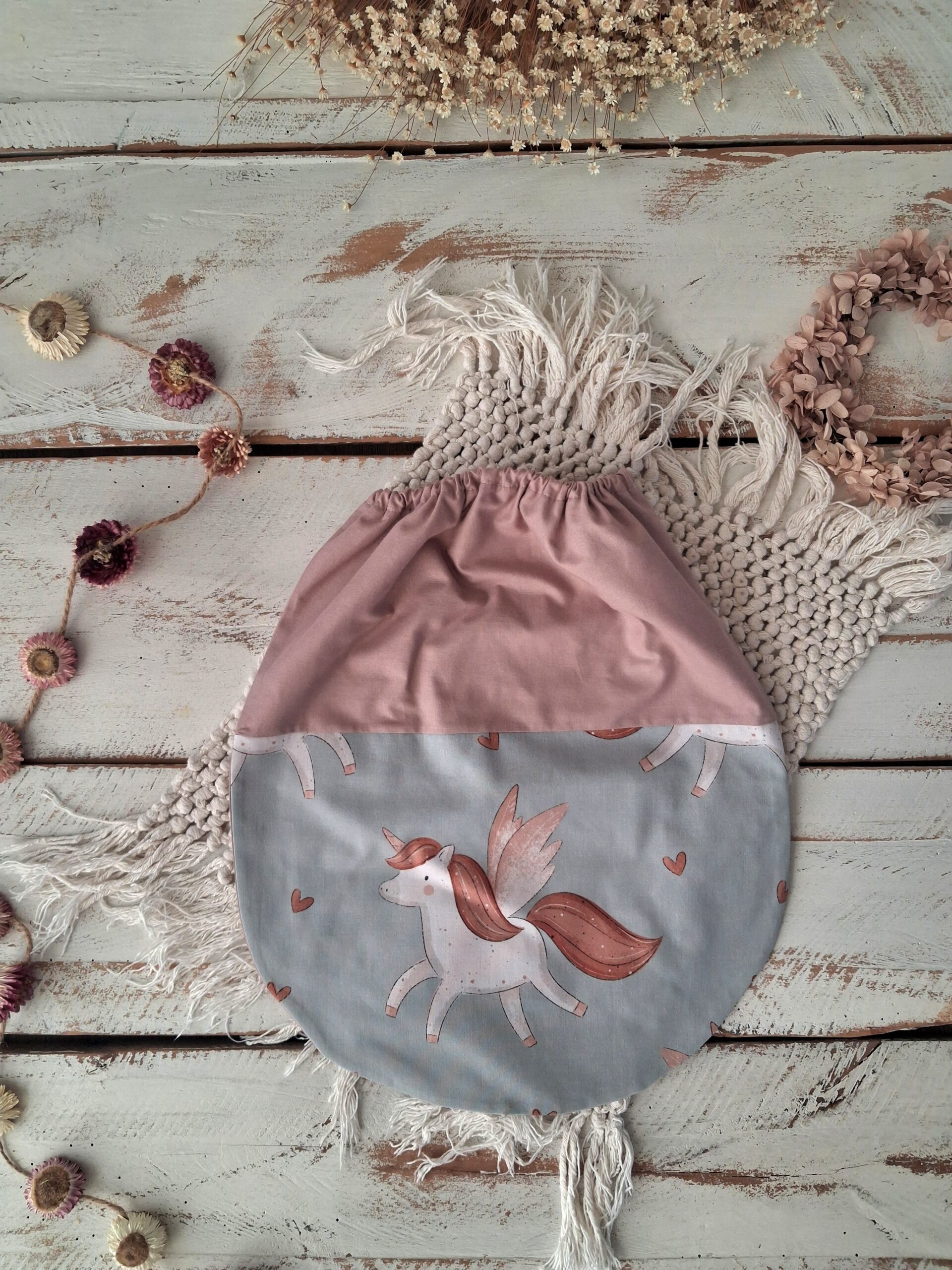 Worek na buty do przedszkola skrzydlaty jednorożec