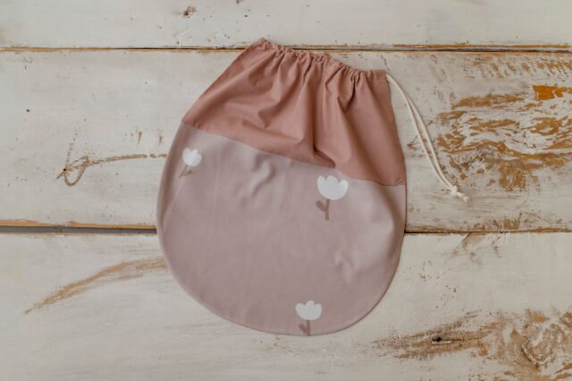 Worek na buty do przedszkola w tulipany 40×40cm