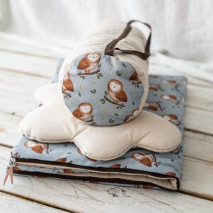 Śpiworek do przedszkola 140×75cm w sowim gaju