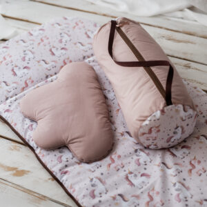 Różowy śpiworek  do przedszkola dla dziewczynki 140×75cm jednorożce