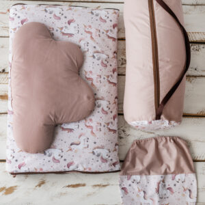 Różowy śpiworek  do przedszkola dla dziewczynki 140×75cm jednorożce