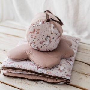 Różowy śpiworek  do przedszkola dla dziewczynki 140×75cm jednorożce