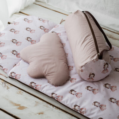 Różowy śpiworek  do przedszkola dla dziewczynki 140×75cm księżniczka