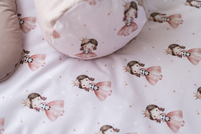 Różowy śpiworek  do przedszkola dla dziewczynki 140×75cm księżniczka