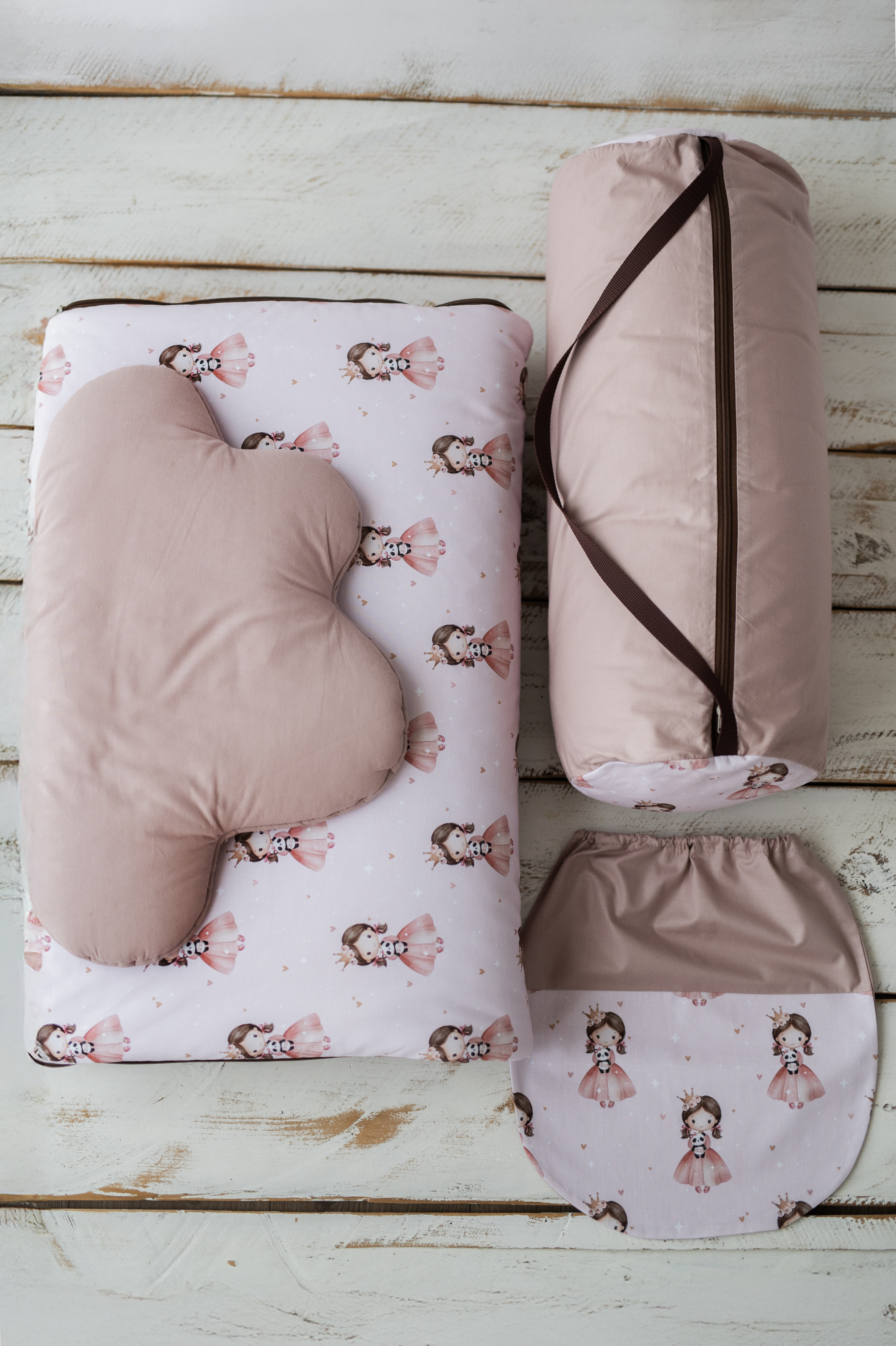 Różowy śpiworek  do przedszkola dla dziewczynki 140×75cm księżniczka