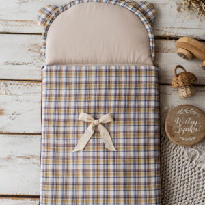 Śpiworek niemowlęcy miś kratka żółta z brązem 40×75cm , 0-6 miesięcy