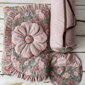 Śpiworek do przedszkola z falbanką 140×75cm różany wiosenne kwiaty