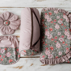 Śpiworek do przedszkola z falbanką 140×75cm różany wiosenne kwiaty