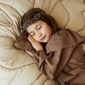 Mata podłogowa do zabawy liść miłorząb natural